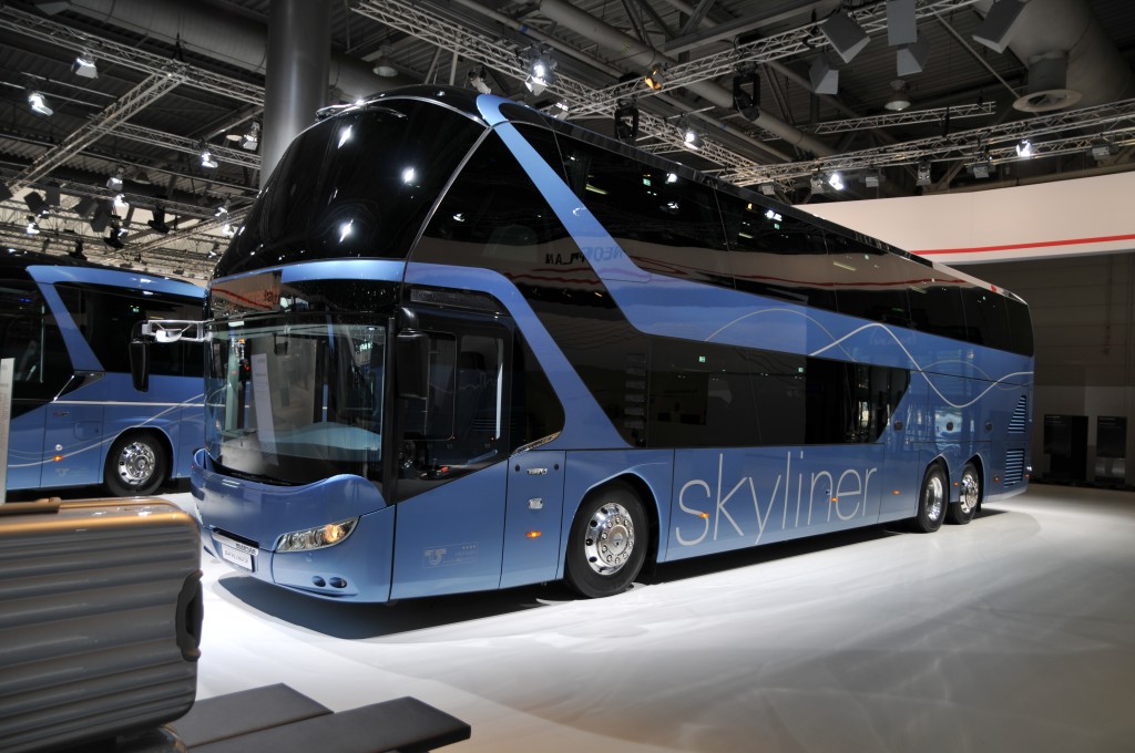 Neoplan Skyliner Fikk Toppkarakterer - Bussmagasinet