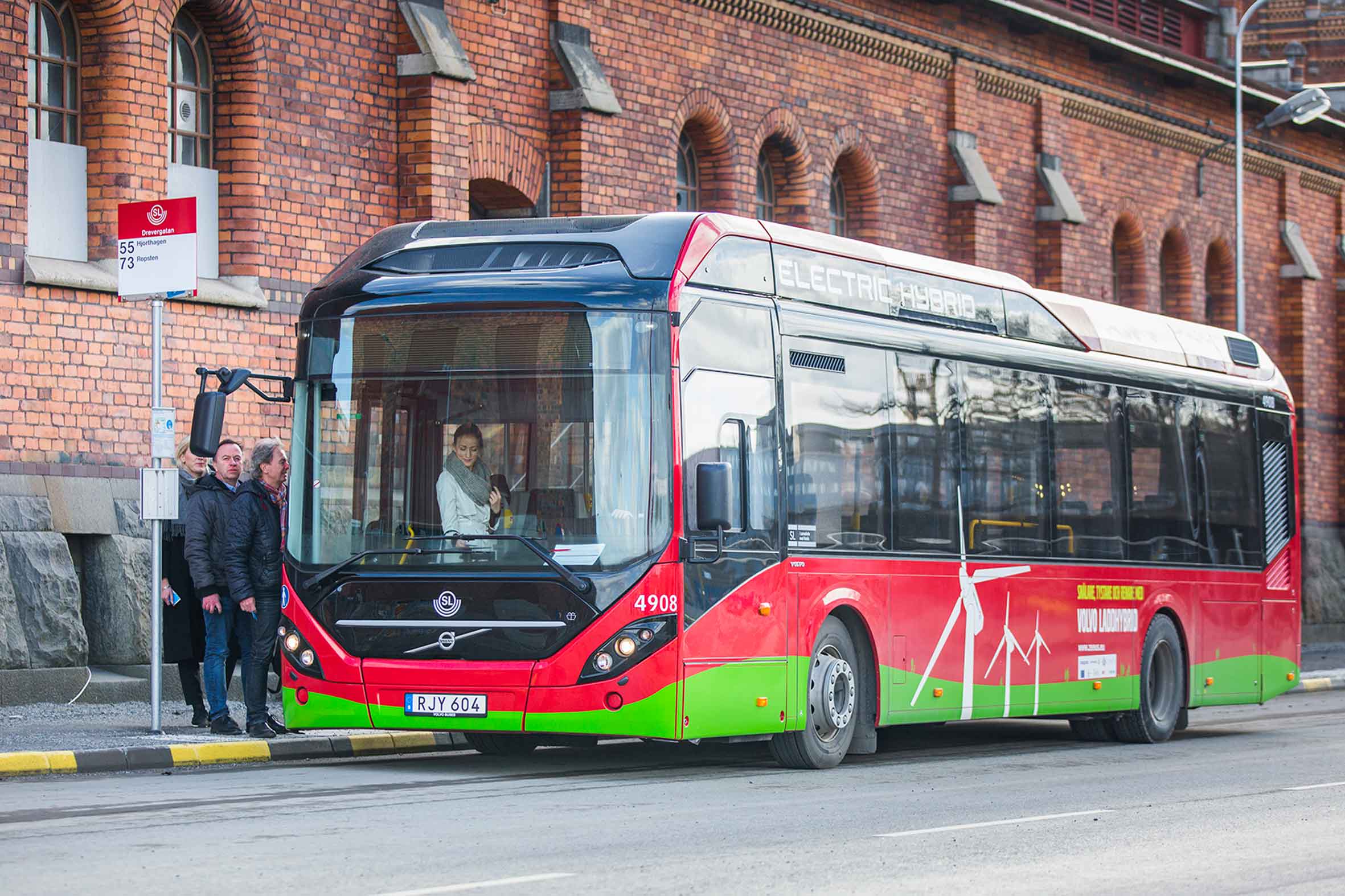 Volvo germany. Городской автобус Вольво. Новый автобус Вольво городской. Немецкие городские автобусы Volvo. Volvo автобус Стокгольм.