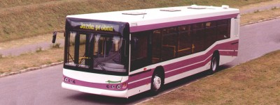 1998-Powstaje-zmodernizowany-przejsciowy-model-autobusu-k4016-td--nazywany-Olibusem--1220x460